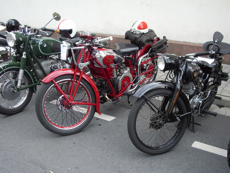 Schöne Motorräder